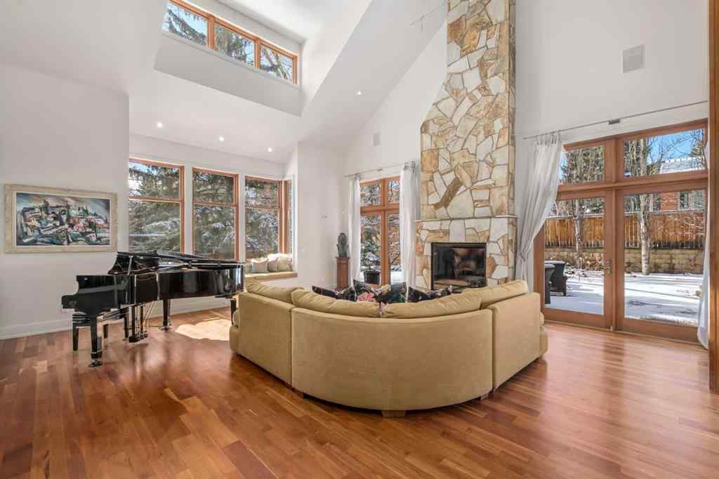 MLS® A2217754 - 1403 Beverley Place SW in Bel-Aire Calgary, Residential