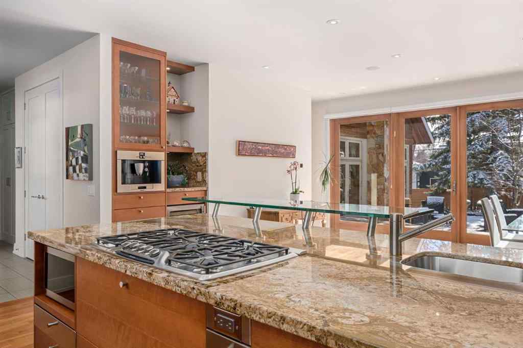 MLS® A2217754 - 1403 Beverley Place SW in Bel-Aire Calgary, Residential
