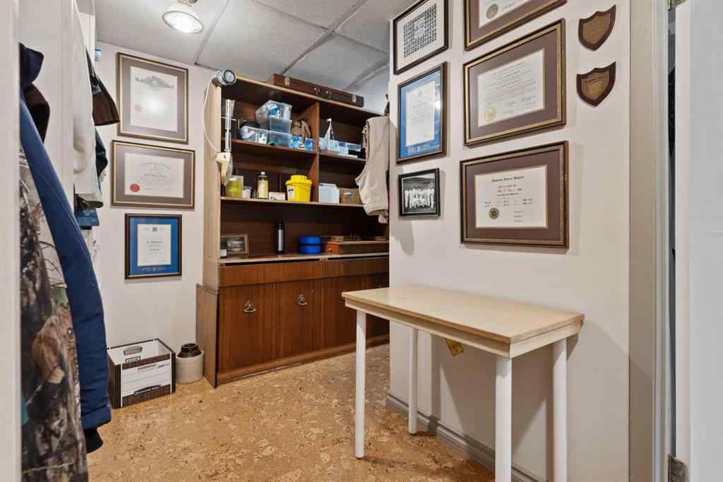MLS® A2217779 - 5208 43 Avenue  in Rosedale Camrose, Residential