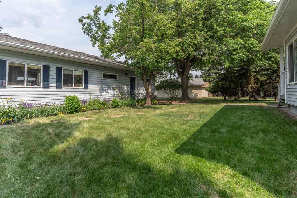 MLS® A2217779 - 5208 43 Avenue  in Rosedale Camrose, Residential