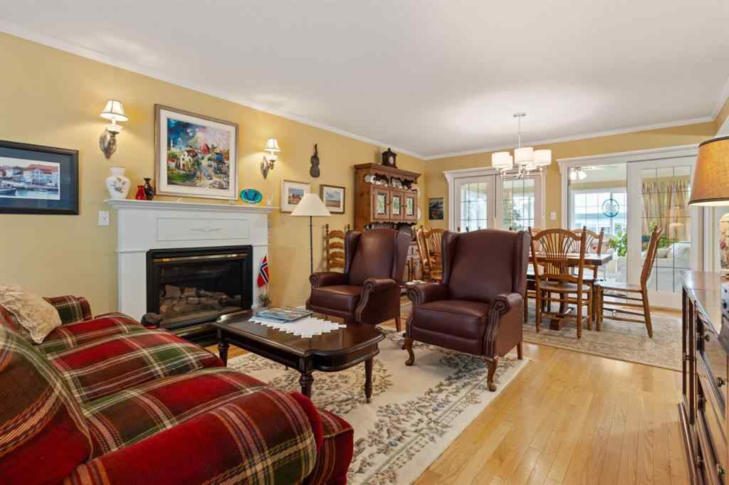 MLS® A2217779 - 5208 43 Avenue  in Rosedale Camrose, Residential