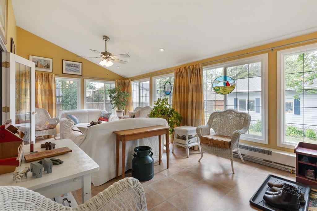 MLS® A2217779 - 5208 43 Avenue  in Rosedale Camrose, Residential