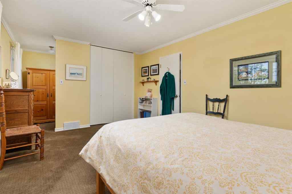MLS® A2217779 - 5208 43 Avenue  in Rosedale Camrose, Residential