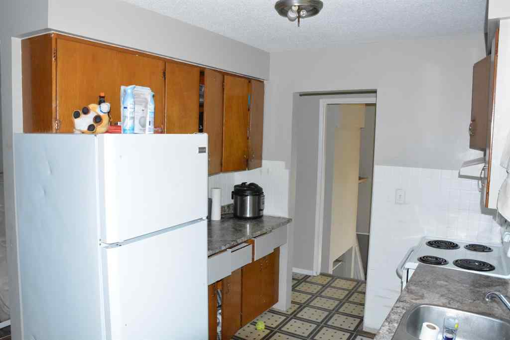 MLS® A2217800 - 10333 110 Avenue  in South End Peace River, Residential