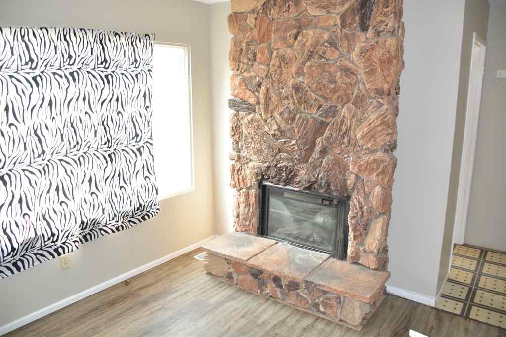 MLS® A2217800 - 10333 110 Avenue  in South End Peace River, Residential