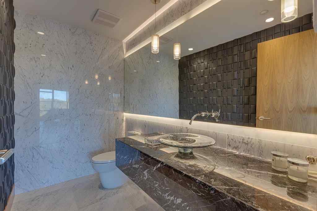 MLS® A2217816 - Unit #412 738 1 Avenue SW in Eau Claire Calgary, Residential