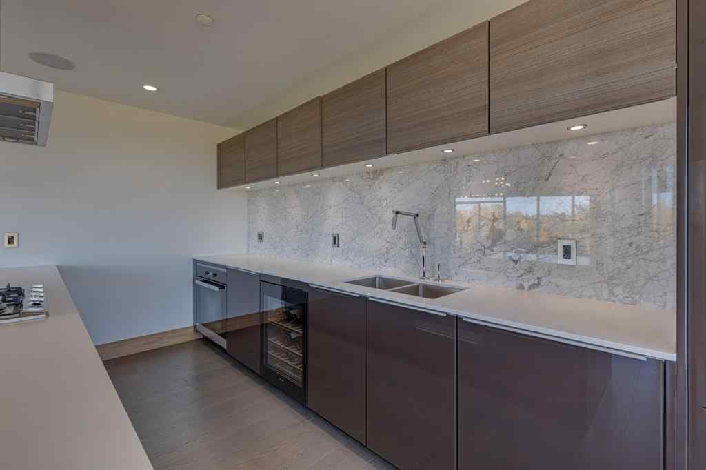 MLS® A2217816 - Unit #412 738 1 Avenue SW in Eau Claire Calgary, Residential
