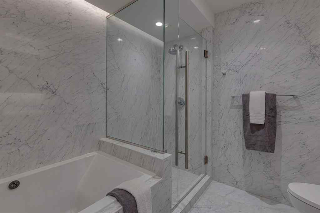 MLS® A2217816 - Unit #412 738 1 Avenue SW in Eau Claire Calgary, Residential