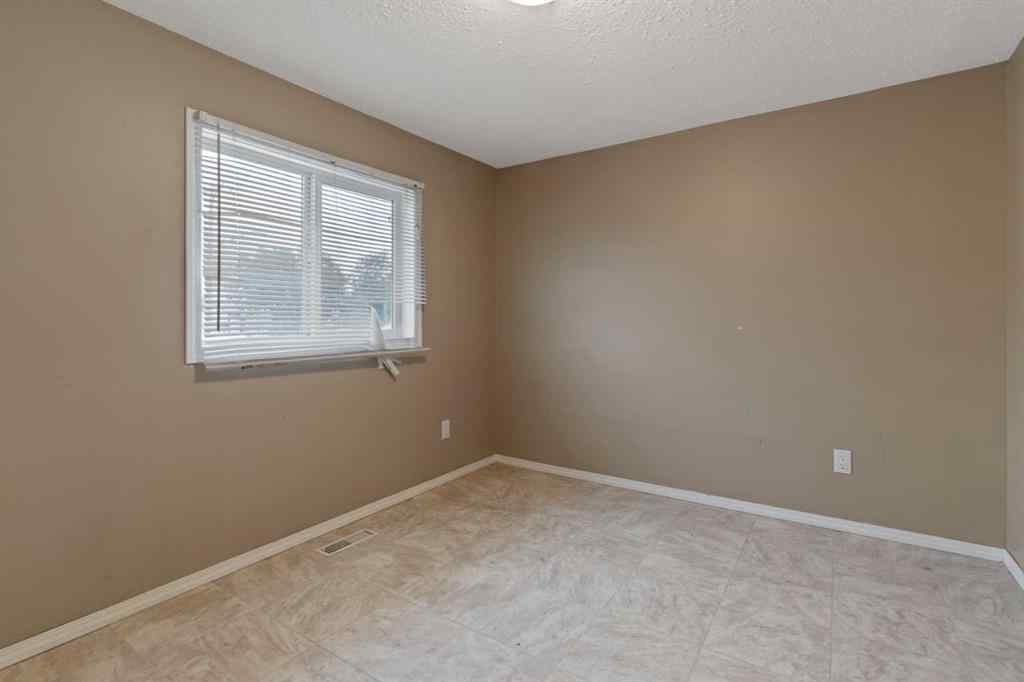 MLS® A2217843 - 2 Railway Avenue N in Hay Lakes Hay Lakes, Commercial