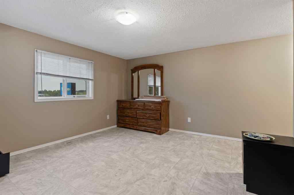 MLS® A2217843 - 2 Railway Avenue N in Hay Lakes Hay Lakes, Commercial