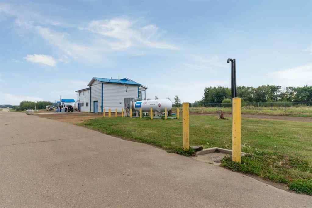 MLS® A2217843 - 2 Railway Avenue N in Hay Lakes Hay Lakes, Commercial