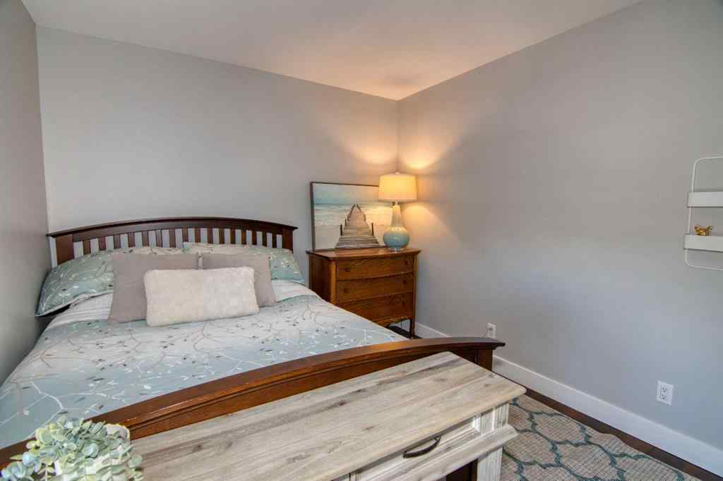 MLS® A2217851 - 280 1 Avenue N in NONE Magrath, Residential