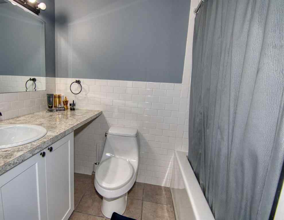 MLS® A2217851 - 280 1 Avenue N in NONE Magrath, Residential