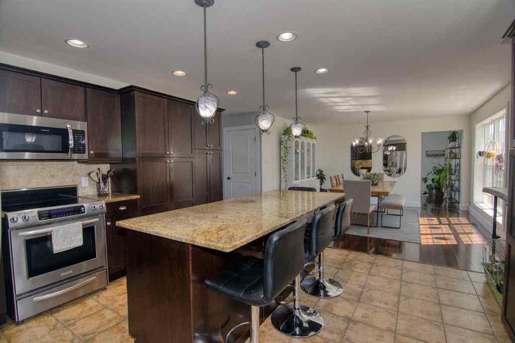 MLS® A2217851 - 280 1 Avenue N in NONE Magrath, Residential