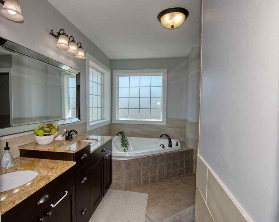 MLS® A2217851 - 280 1 Avenue N in NONE Magrath, Residential