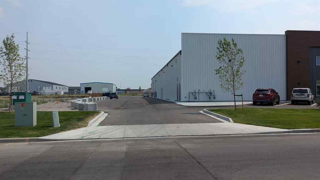 MLS® A2217859 - 3233 30 Avenue N in Sherring Industrial Park Lethbridge, Commercial