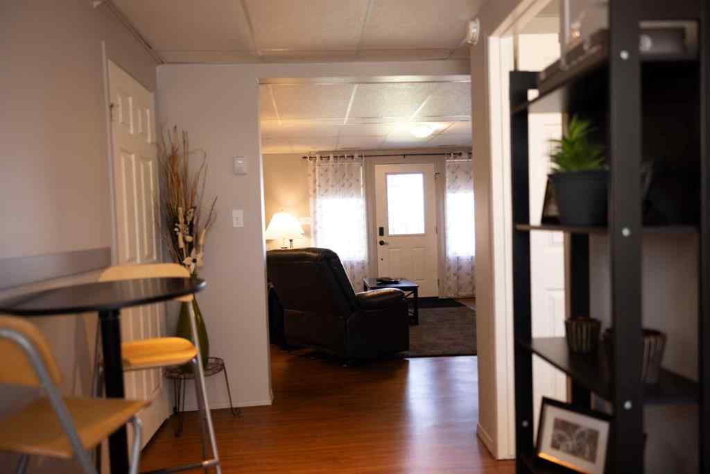 MLS® A2217860 - 622 Thistle Crescent  in NONE Pincher Creek, Residential