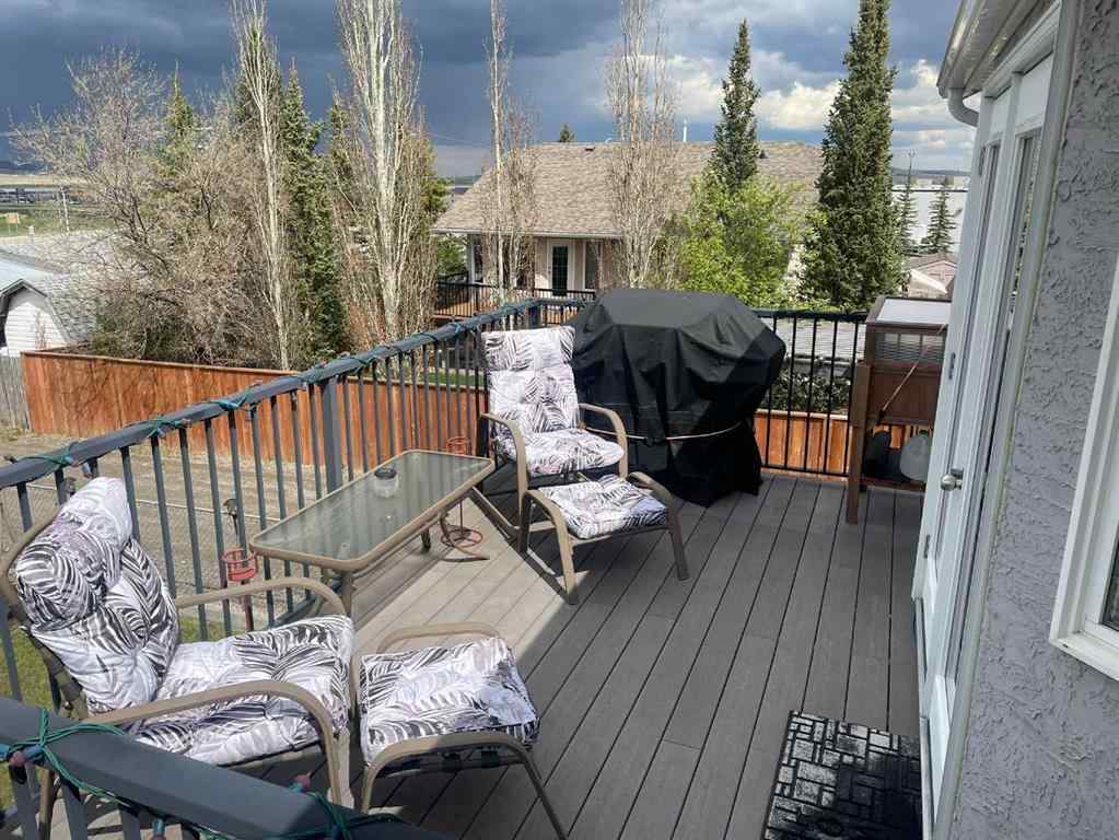 MLS® A2217860 - 622 Thistle Crescent  in NONE Pincher Creek, Residential