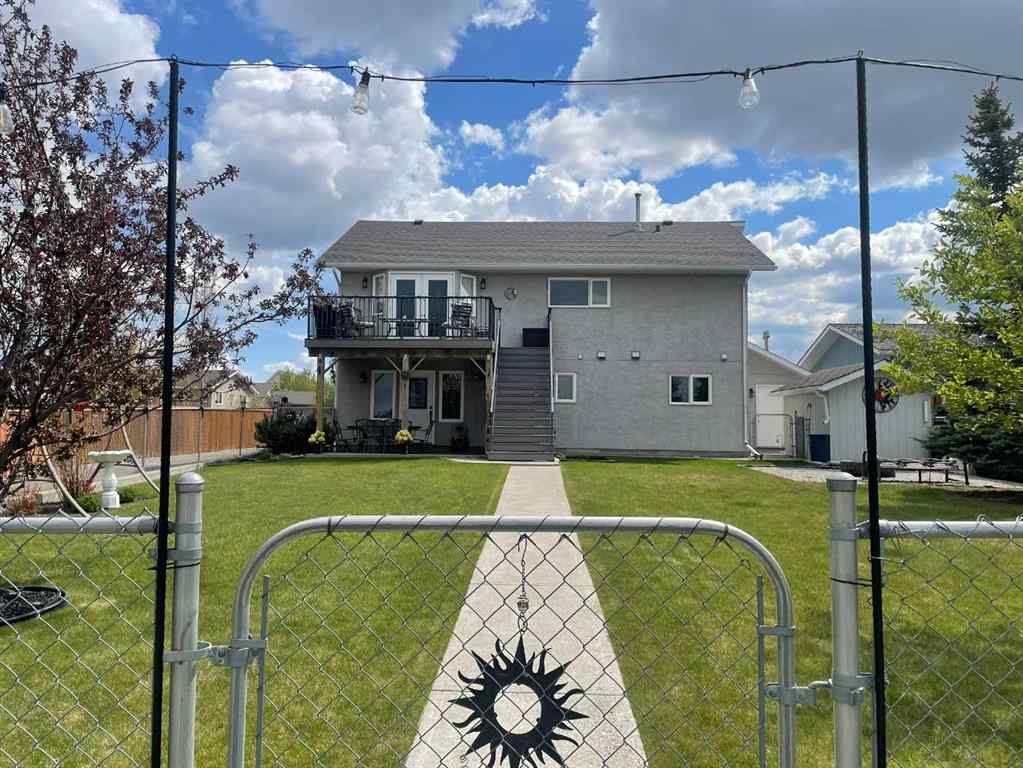 MLS® A2217860 - 622 Thistle Crescent  in NONE Pincher Creek, Residential