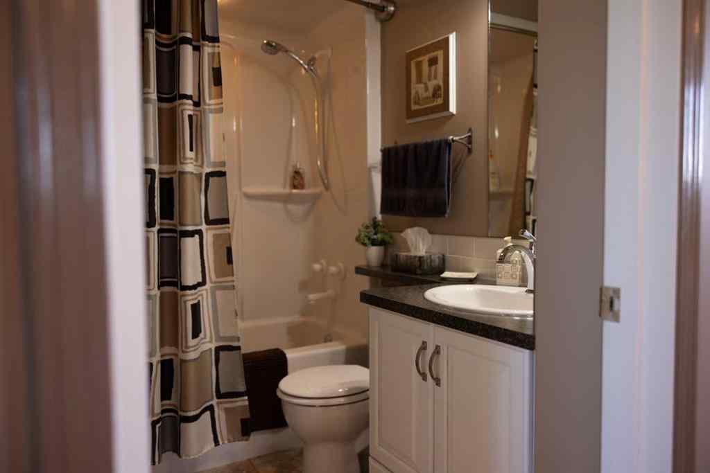 MLS® A2217860 - 622 Thistle Crescent  in NONE Pincher Creek, Residential