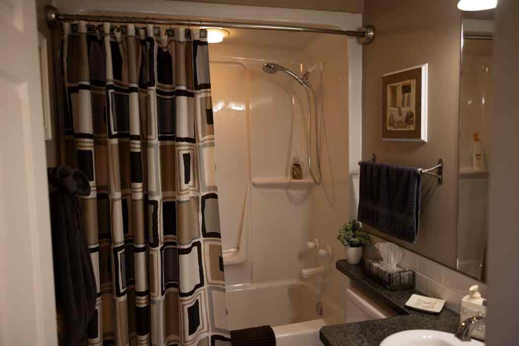 MLS® A2217860 - 622 Thistle Crescent  in NONE Pincher Creek, Residential