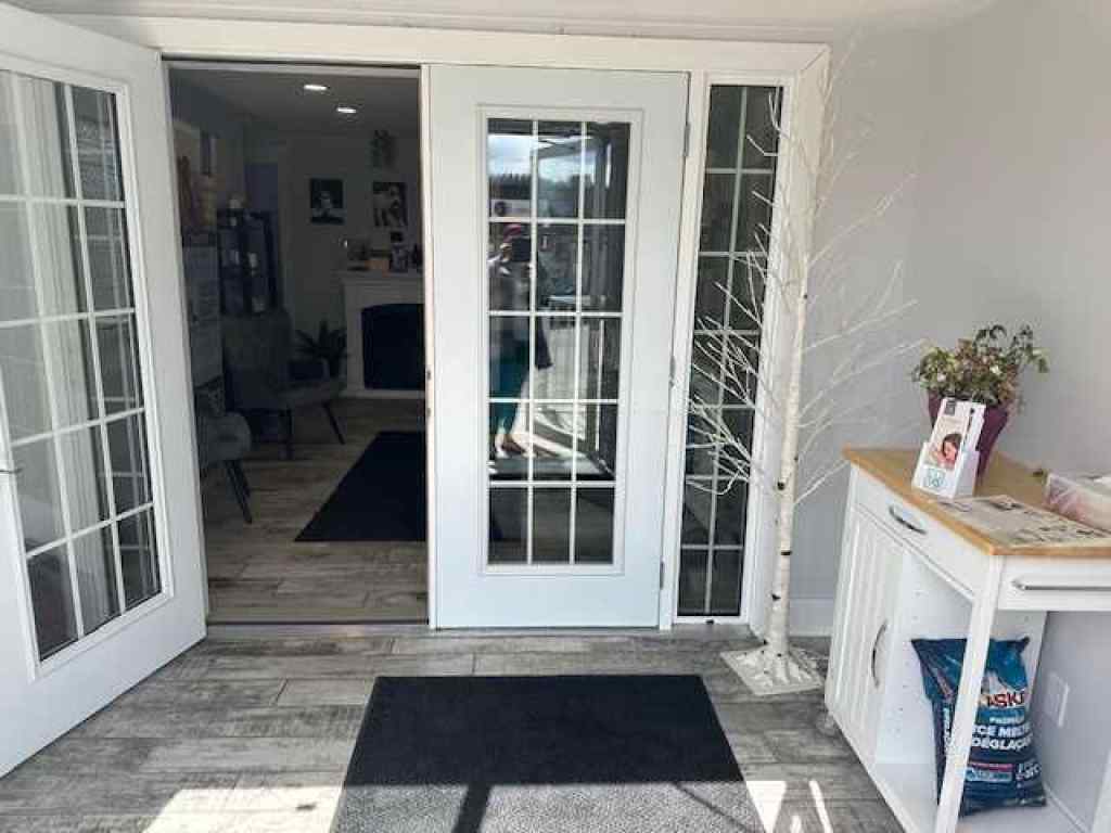 MLS® A2217896 - 4908 51 Avenue  in NONE Whitecourt, Commercial