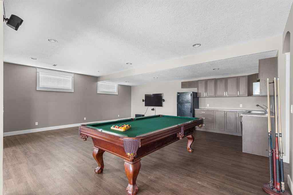 MLS® A2217927 - 24 Royal Highland Court NW in Royal Oak Calgary, Residential