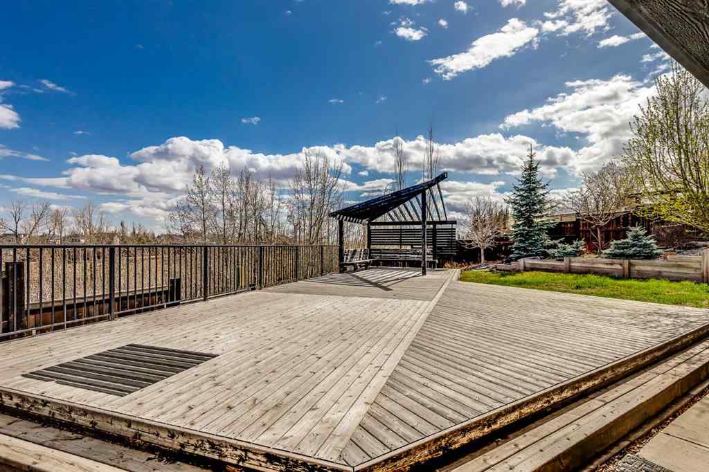 MLS® A2217927 - 24 Royal Highland Court NW in Royal Oak Calgary, Residential