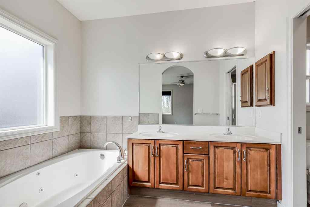 MLS® A2217927 - 24 Royal Highland Court NW in Royal Oak Calgary, Residential