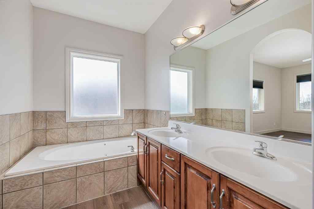 MLS® A2217927 - 24 Royal Highland Court NW in Royal Oak Calgary, Residential