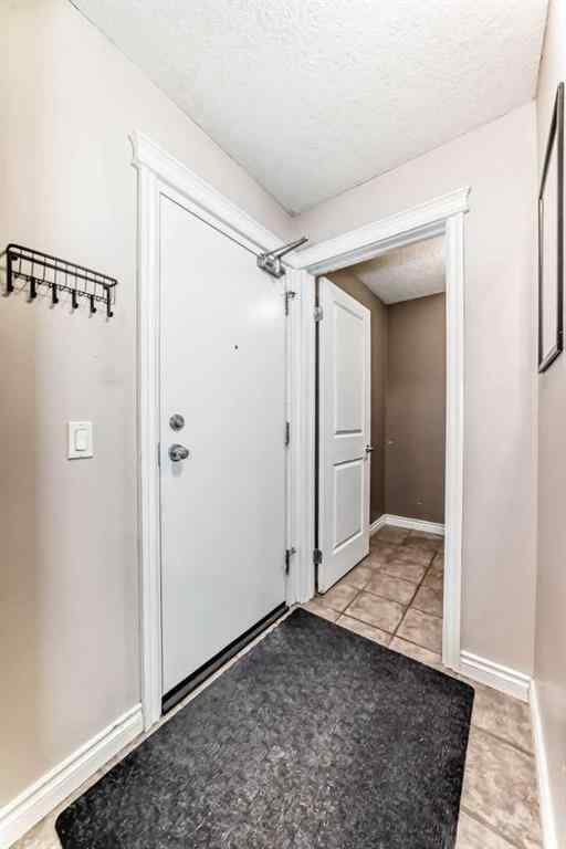 MLS® A2217939 - Unit #204 420 3 Avenue NE in Crescent Heights Calgary, Residential