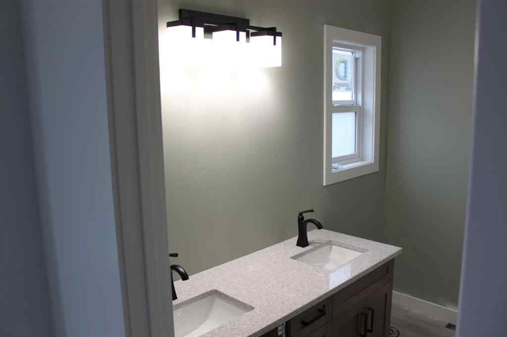 MLS® A2217941 - 114 Alberta Street  in Kingman Kingman, Residential