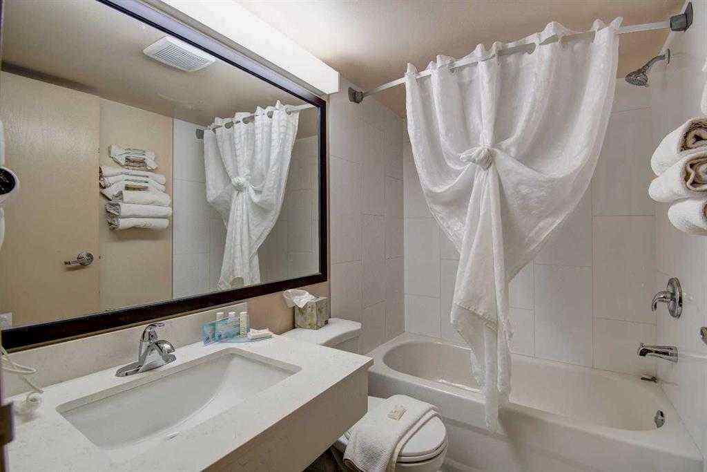 MLS® A2217986 - 101 Grove Place  in Downtown Drumheller Drumheller, Commercial
