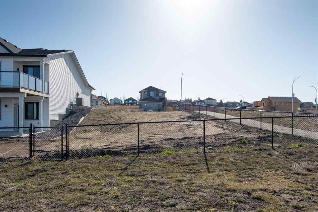 MLS® A2218008 - 167 Lakewood Circle  in Lakewood Strathmore, Residential