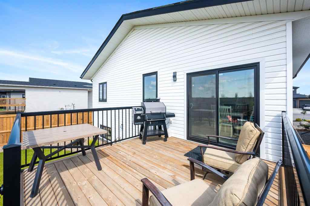 MLS® A2218080 - 6109 13 Street Close  in Lakeside Lloydminster, Residential