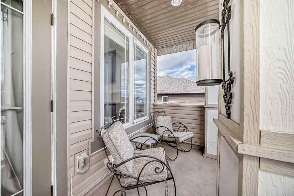 MLS® A2218098 - 174 Heritage Boulevard  in Heritage Hills Cochrane, Residential