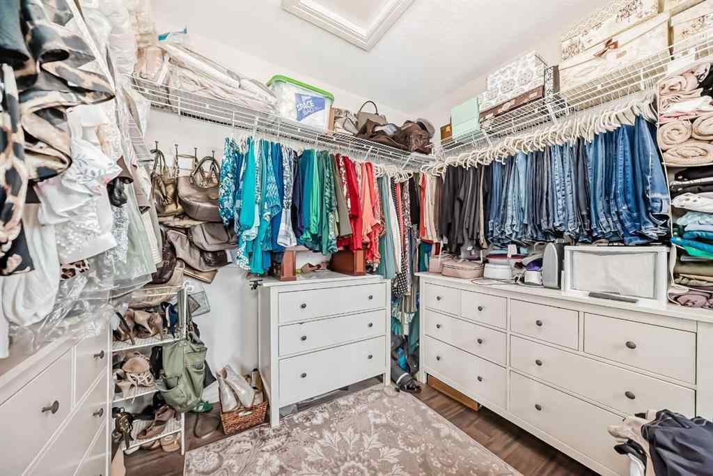 MLS® A2218098 - 174 Heritage Boulevard  in Heritage Hills Cochrane, Residential