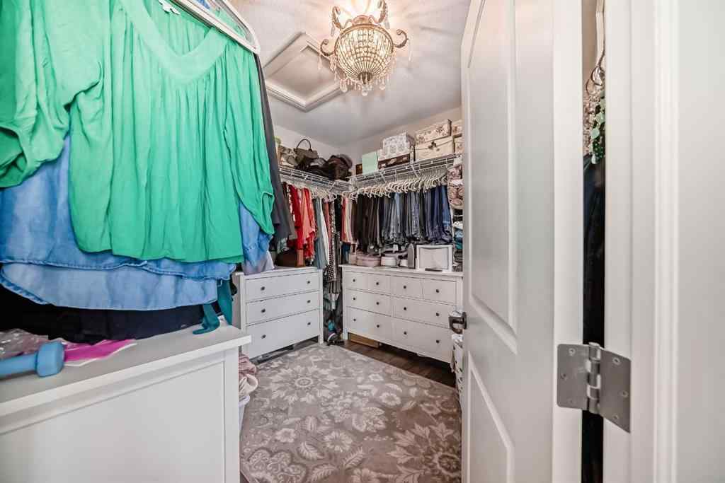 MLS® A2218098 - 174 Heritage Boulevard  in Heritage Hills Cochrane, Residential