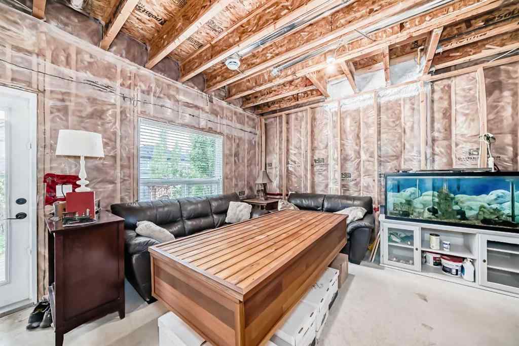 MLS® A2218098 - 174 Heritage Boulevard  in Heritage Hills Cochrane, Residential