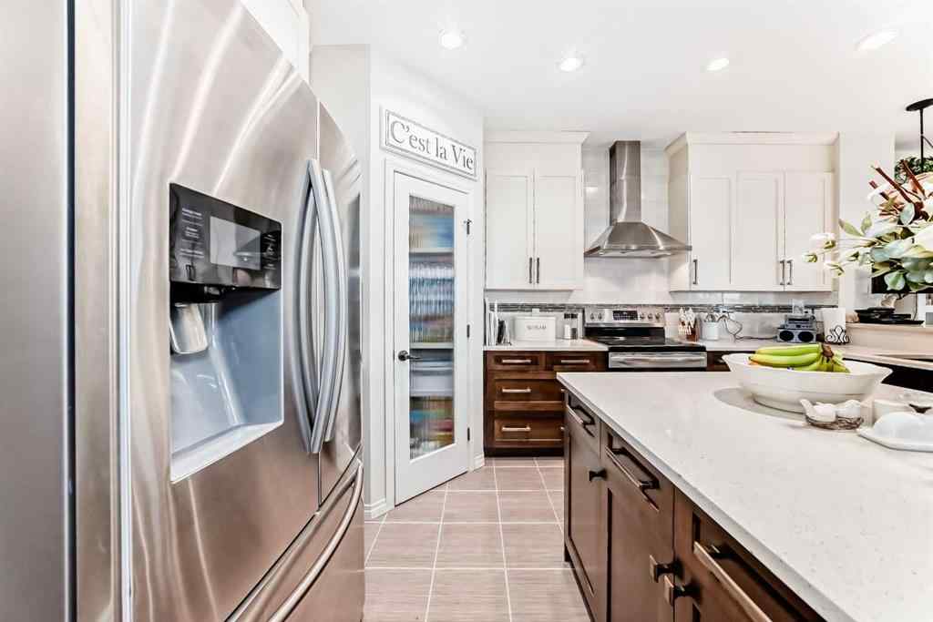 MLS® A2218098 - 174 Heritage Boulevard  in Heritage Hills Cochrane, Residential