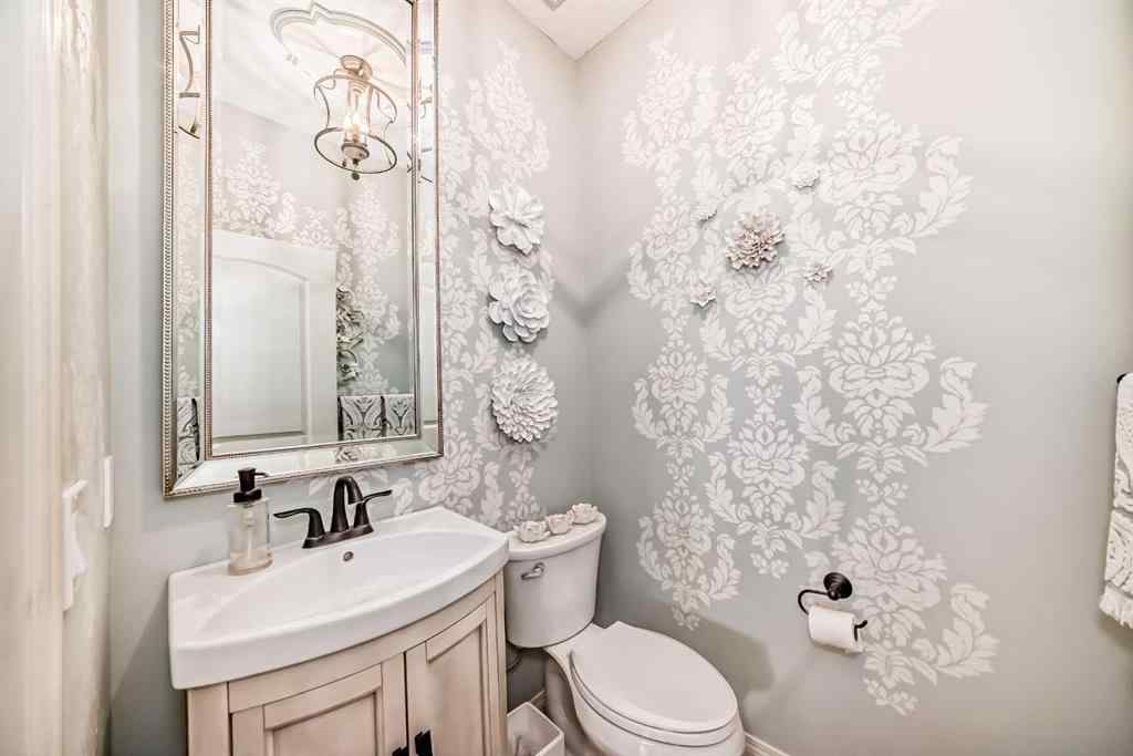 MLS® A2218098 - 174 Heritage Boulevard  in Heritage Hills Cochrane, Residential