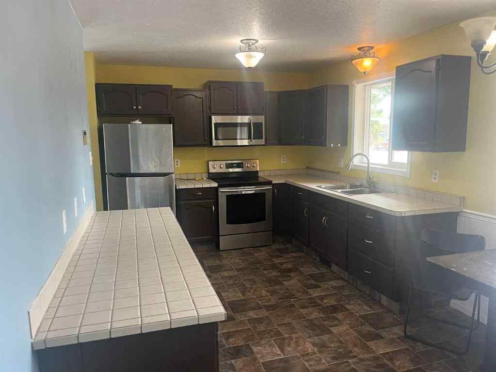 MLS® A2218116 - 134 4 Street E in NONE St. Walburg, Residential