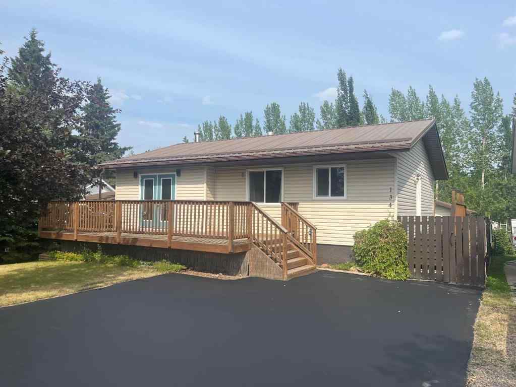 MLS® A2218116 - 134 4 Street E in NONE St. Walburg, Residential