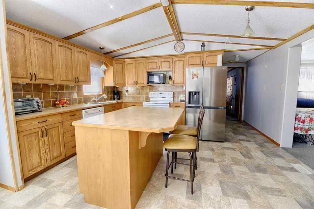 MLS® A2218118 - 120 North Avenue  in NONE Enchant, Residential