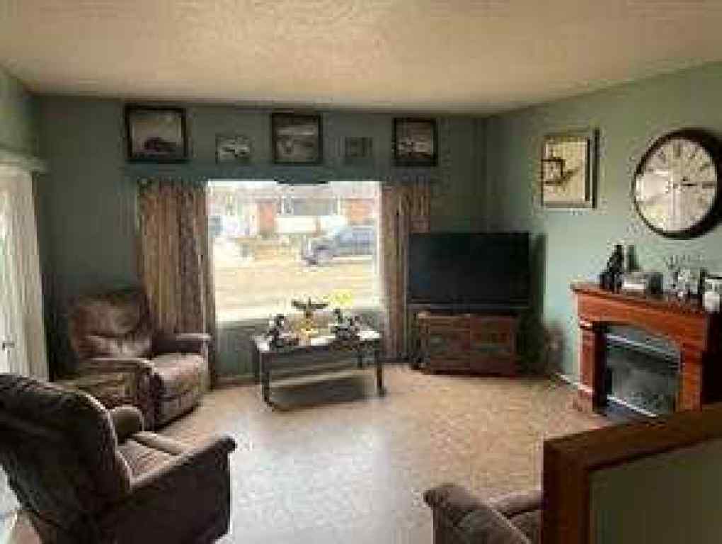 MLS® A2218153 - 805 8 Street  in NONE Fox Creek, Residential