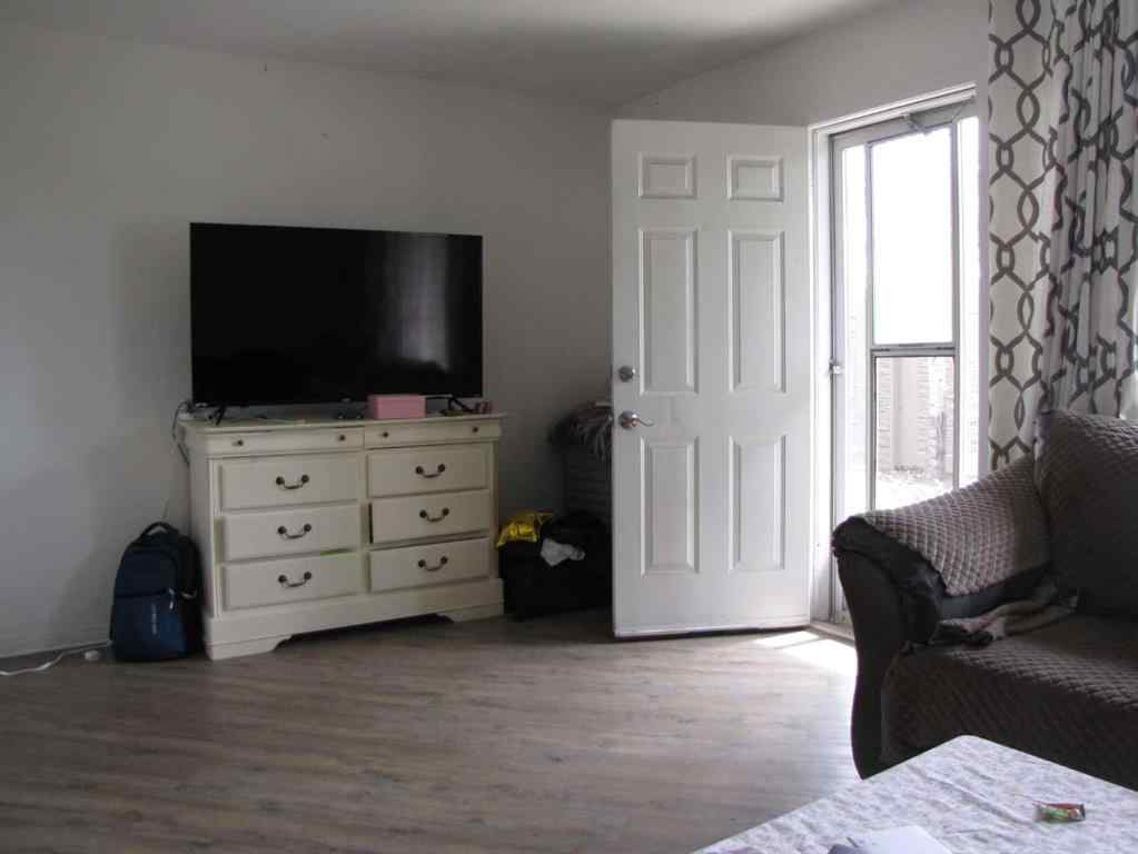 MLS® A2218161 - Unit #904 4719 33 Street  in South Hill Red Deer, Residential