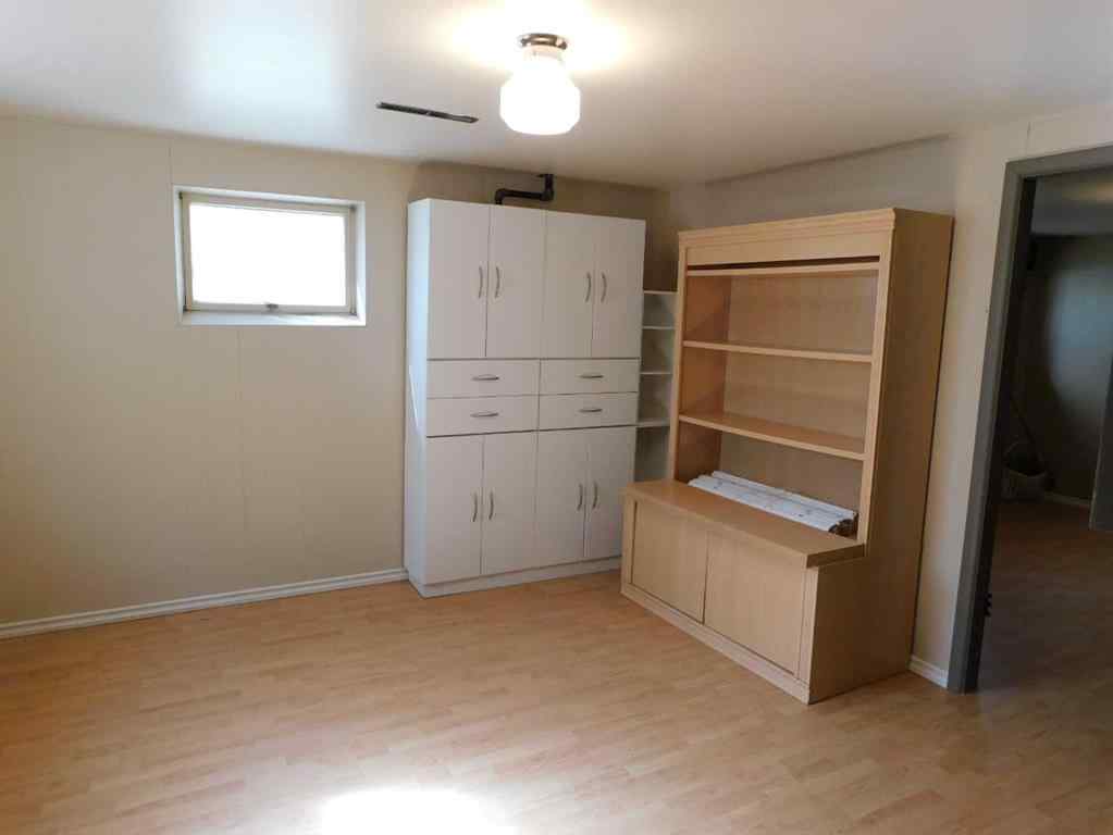 MLS® A2218208 - 68 Spruce Avenue W in Sunnylea Brooks, Residential