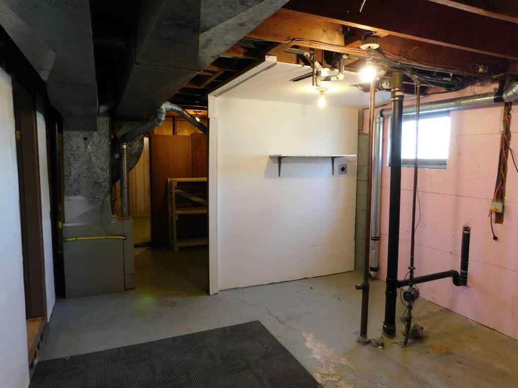 MLS® A2218208 - 68 Spruce Avenue W in Sunnylea Brooks, Residential