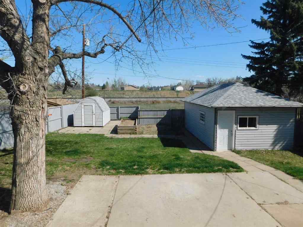 MLS® A2218208 - 68 Spruce Avenue W in Sunnylea Brooks, Residential