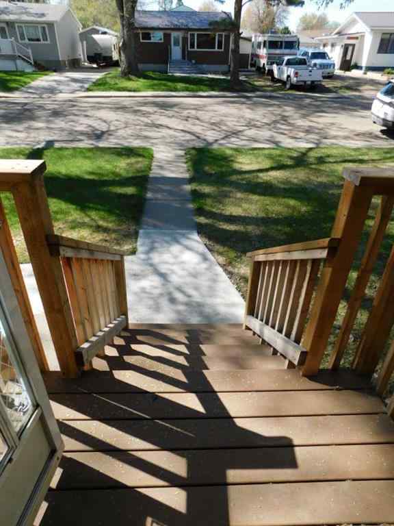 MLS® A2218208 - 68 Spruce Avenue W in Sunnylea Brooks, Residential